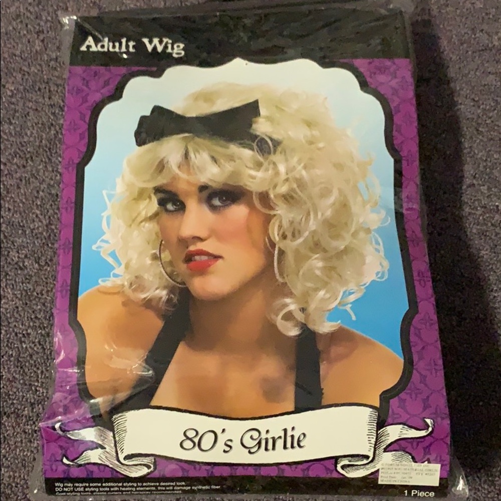 Costume